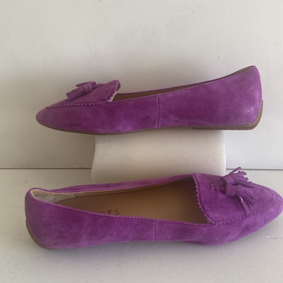 Talbots raspberry suede leather flats with tassel detail Size 5 1/2 - Picture 5 of 11